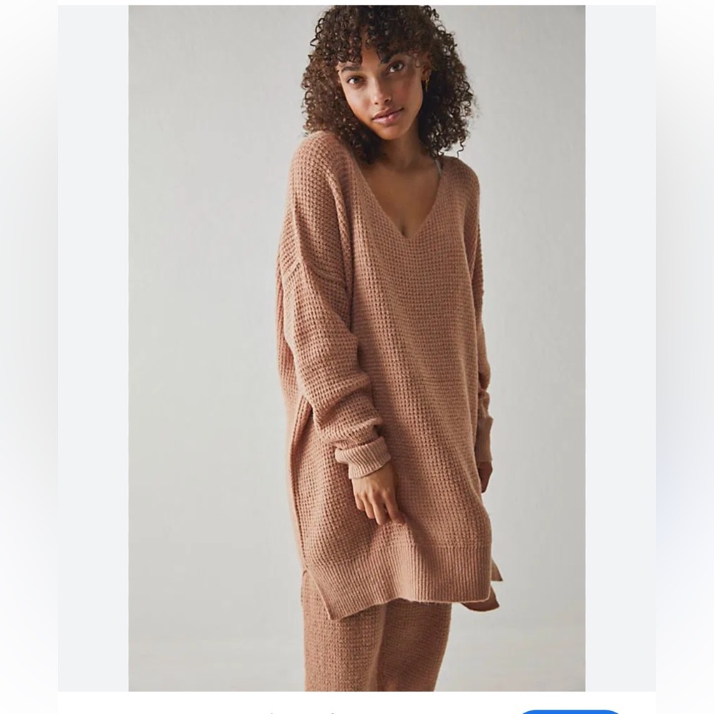 Free People Intimately C O Z Y Oversized V-Neck Waffle Knit Sweater Tunic - L